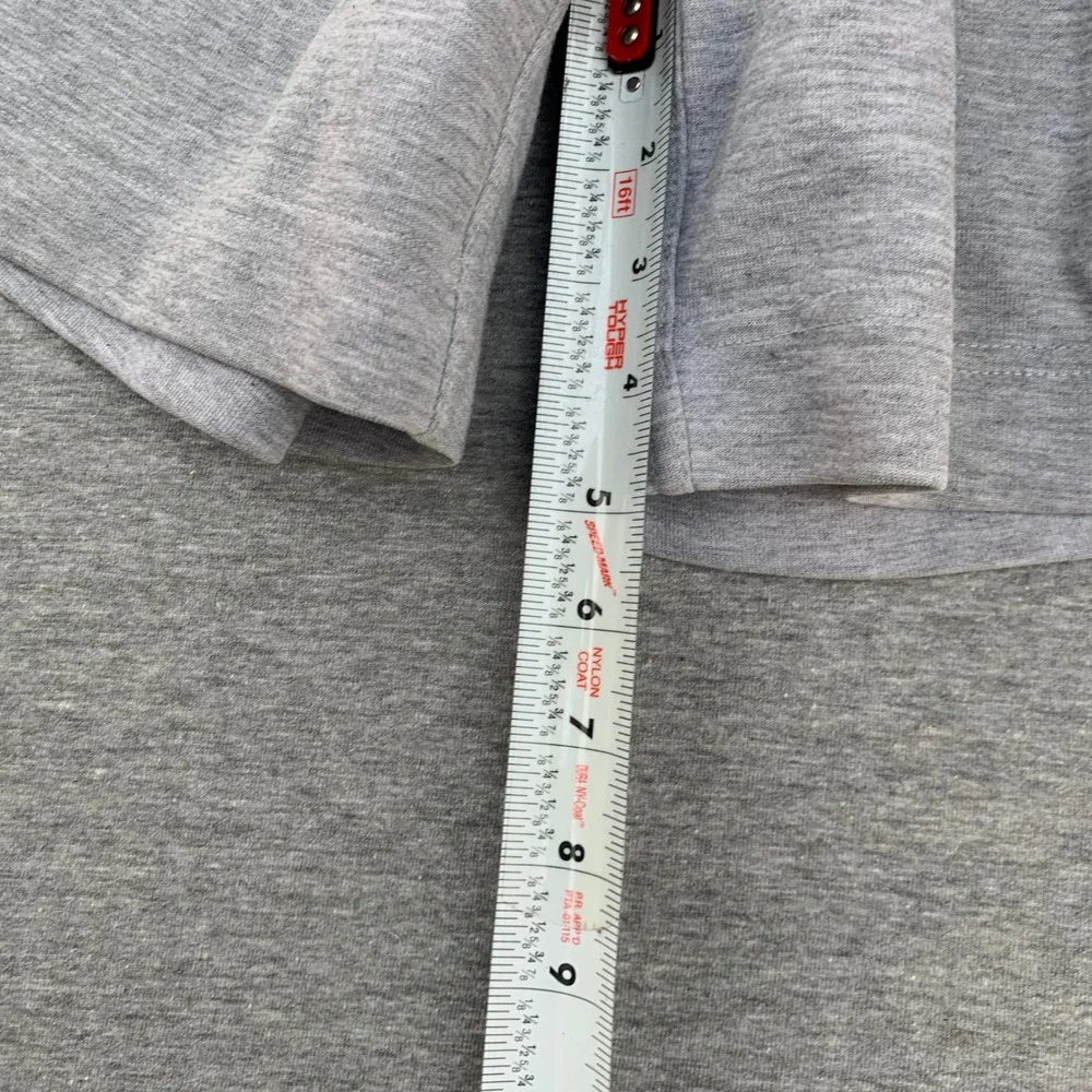 The North Face Mens Grey Knit Athletic Shorts Small Zip Back Pocket Logo S